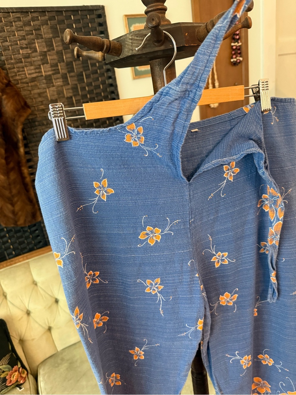 ๐บ Vintage KUN Batik Blue Floral Cropped Pants Pull-On Tie Waist - Picture 2 of 7